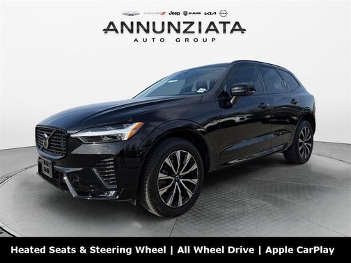 2024 Volvo XC60 B5 Core Dark Theme