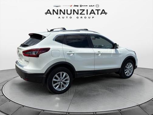 2020 Nissan Rogue Sport SV