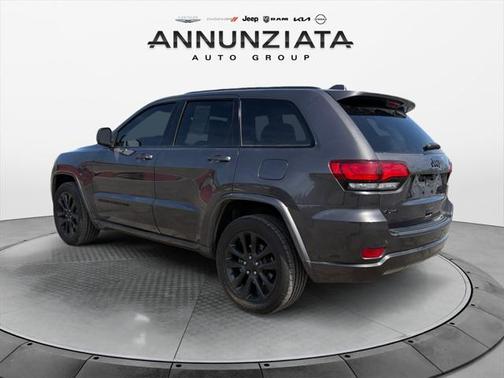 2021 Jeep Grand Cherokee Laredo