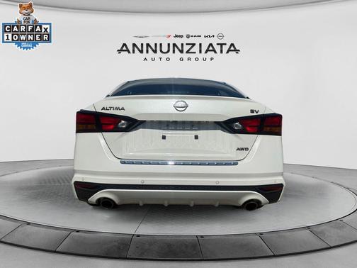 Pearl White Tricoat 2023 Nissan Altima 2.5 SV