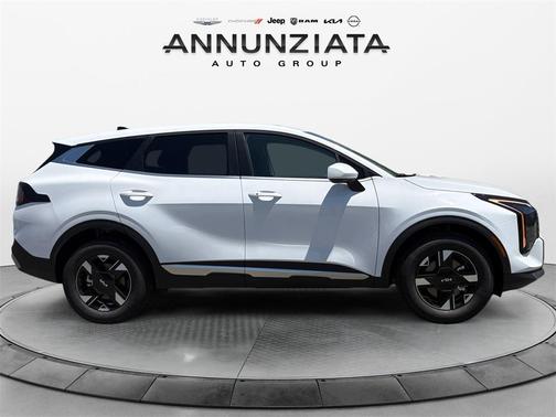 2026 Kia Sportage LX