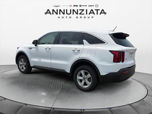 2022 Kia Sorento LX