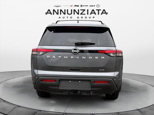 2025 Nissan Pathfinder SV 4WD