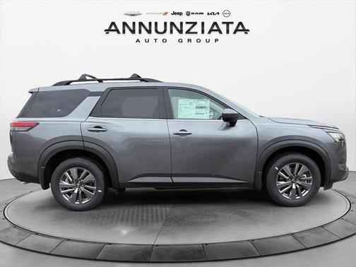 2025 Nissan Pathfinder SV 4WD