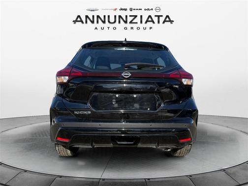 2023 Nissan Kicks S