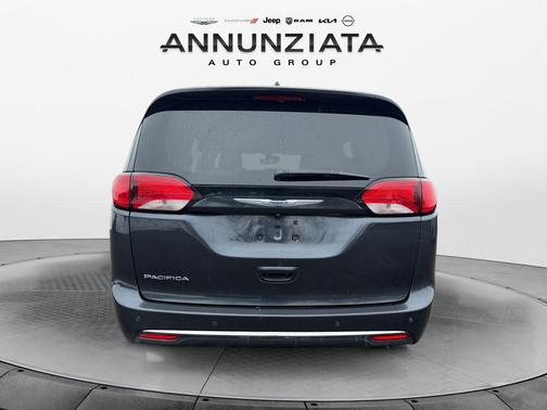 2020 Chrysler Pacifica Touring-L Plus