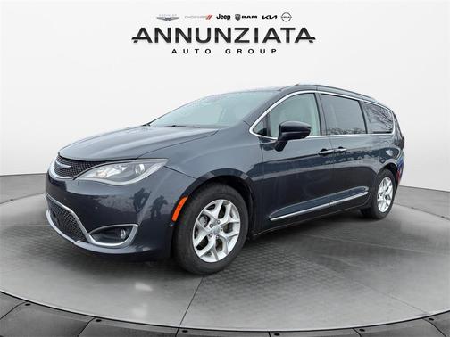 2020 Chrysler Pacifica Touring-L Plus