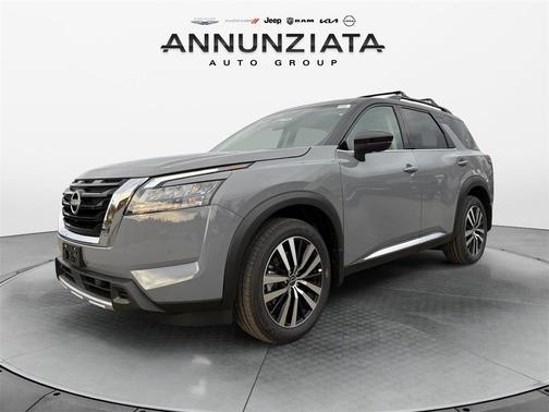 2025 Nissan Pathfinder Platinum 4WD