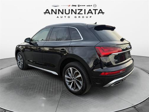 2023 Audi Q5 45 S line Premium Plus