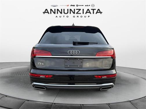2023 Audi Q5 45 S line Premium Plus