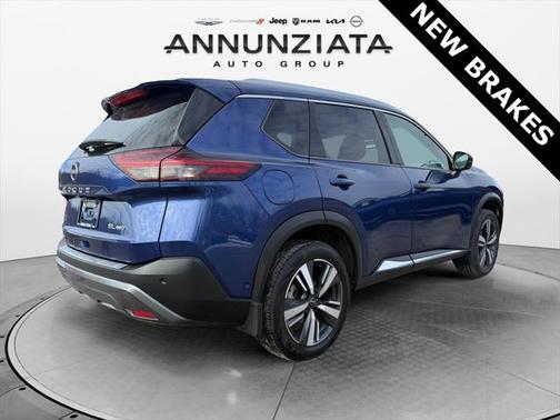 2022 Nissan Rogue SL