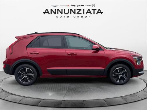 2025 Kia Niro LX