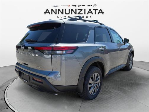 2025 Nissan Pathfinder SV 4WD