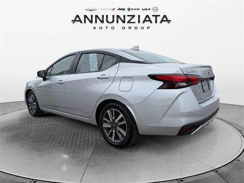 2023 Nissan Versa 1.6 SV