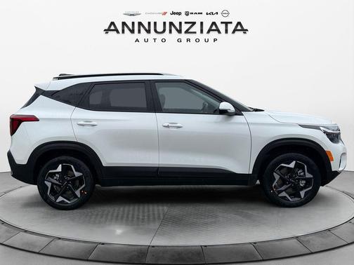 Snow White Pearl 2026 Kia Seltos S