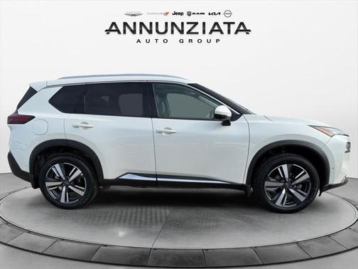 2022 Nissan Rogue SL