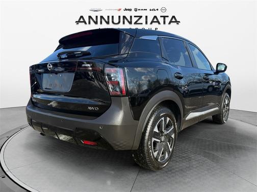 2025 Nissan Kicks SV