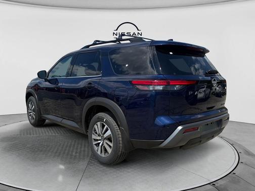Deep Ocean Blue Pearl 2026 Nissan Pathfinder SL