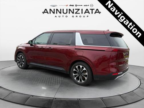 2024 Kia Carnival EX