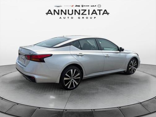 2020 Nissan Altima SR Intelligent AWD