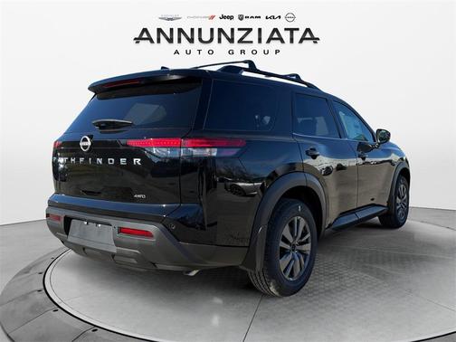 2025 Nissan Pathfinder SV 4WD