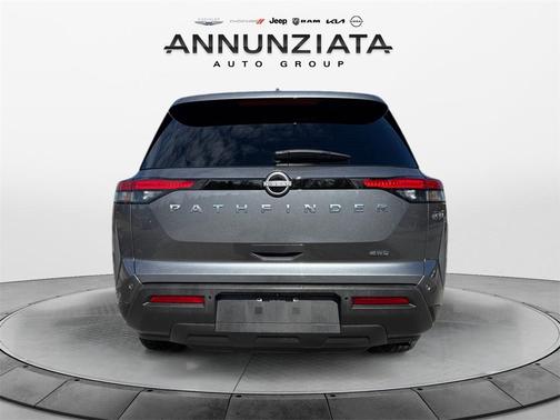 2025 Nissan Pathfinder SV 4WD