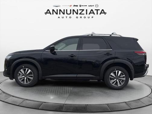 2025 Nissan Pathfinder SL 4WD