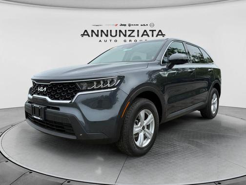 Gravity Grey 2023 Kia Sorento LX