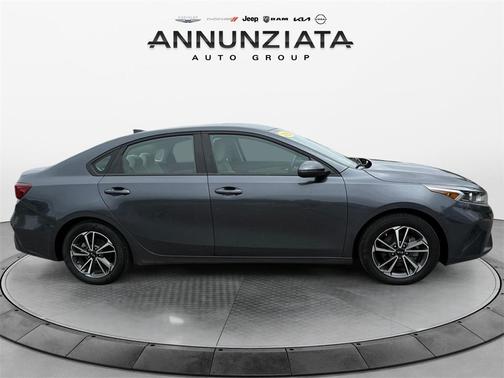 2022 Kia Forte LXS