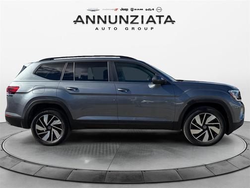 2025 Volkswagen Atlas 2.0T SE w/Technology 4MOTION