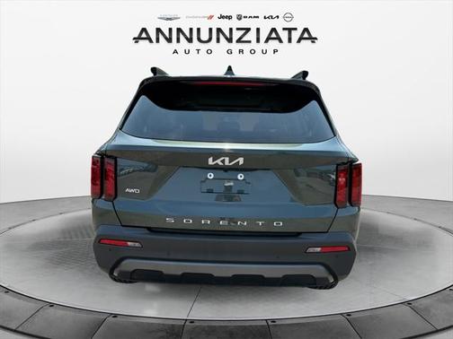 2022 Kia Sorento S