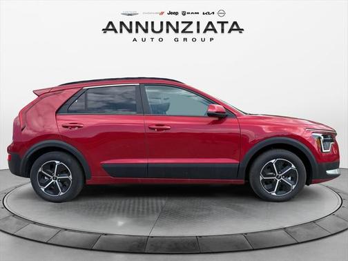 2025 Kia Niro LX