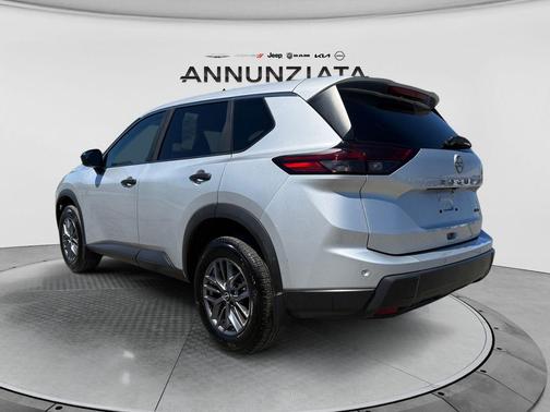 Brilliant Silver Metallic 2024 Nissan Rogue S