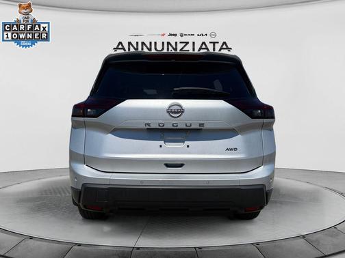 Brilliant Silver Metallic 2024 Nissan Rogue S