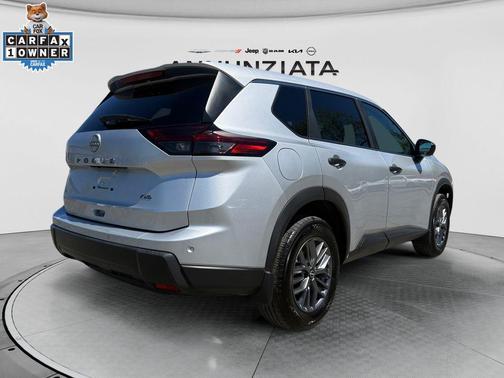 Brilliant Silver Metallic 2024 Nissan Rogue S