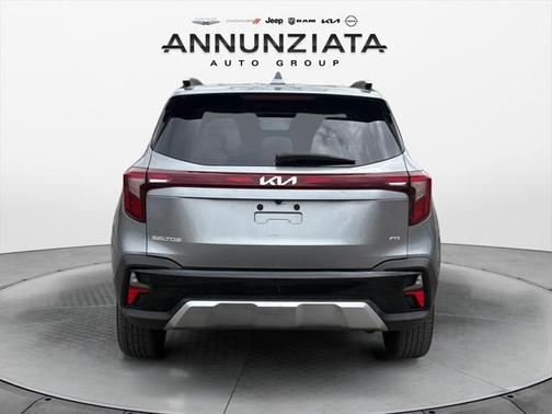 2024 Kia Seltos S
