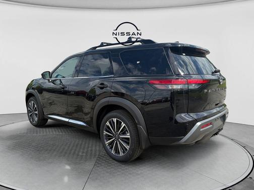 Super Black 2026 Nissan Pathfinder Platinum