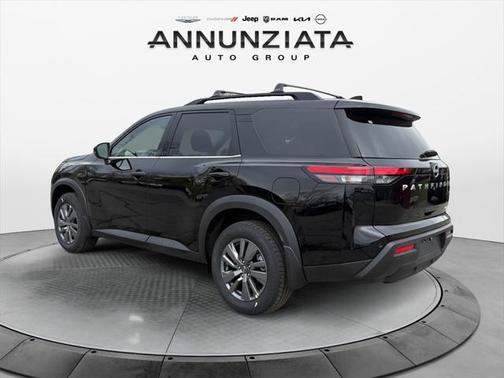 2025 Nissan Pathfinder SV 4WD