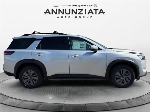 2025 Nissan Pathfinder SV 4WD