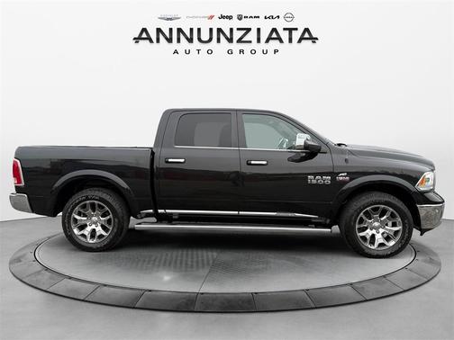 2017 RAM 1500 Limited Crew Cab 4x4 5'7' Box