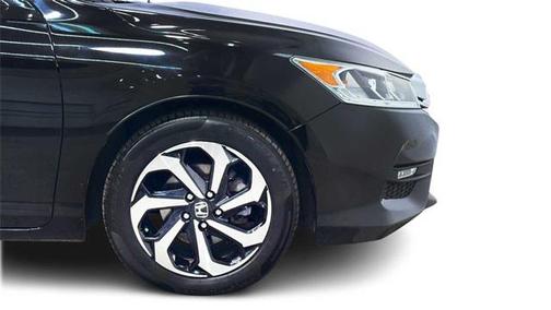 2017 Honda Accord EX-L w/Navigation & Honda Sensing