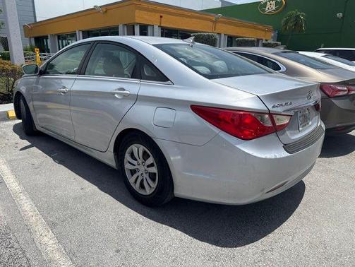 Radiant Silver Metallic 2012 Hyundai SONATA GLS