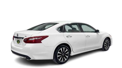 Glacier White 2018 Nissan Altima 2.5 SV