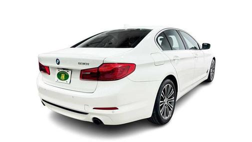 2019 BMW 530 i