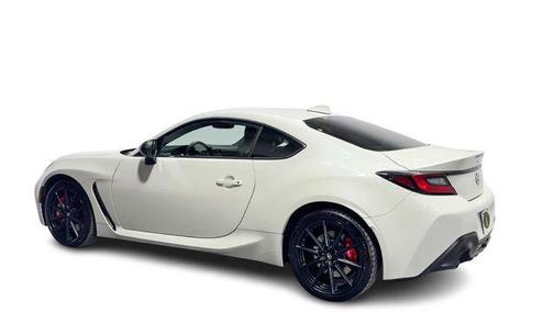 Halo 2024 Toyota GR86 Base