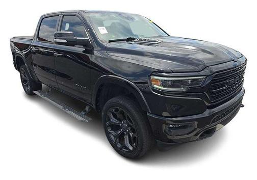 Diamond Black Crystal Pearlcoat 2021 RAM 1500 Limited