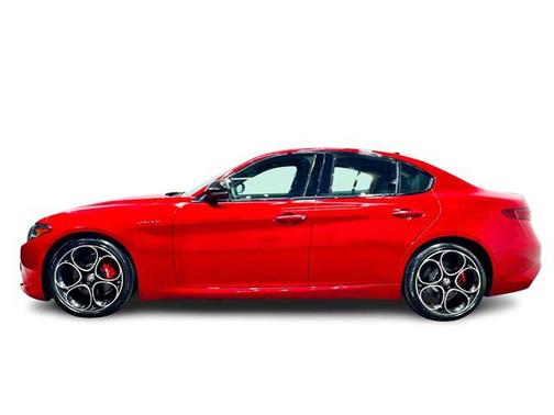 2020 Alfa Romeo Giulia Sport