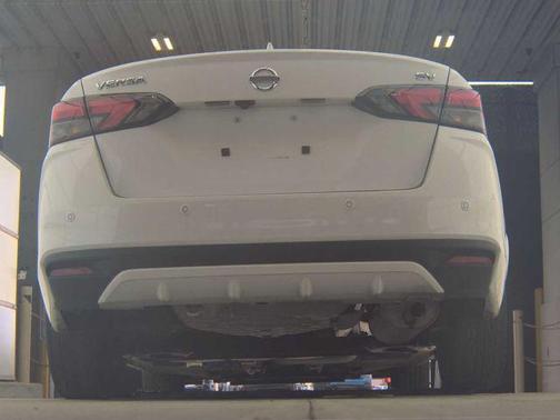 Aspen White Tricoat 2022 Nissan Versa 1.6 SV