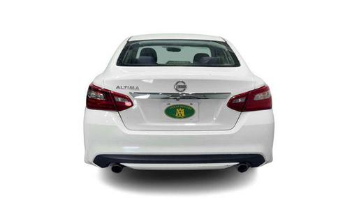 Glacier White 2018 Nissan Altima 2.5 S