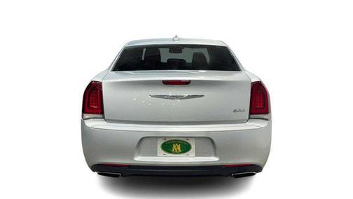 2019 Chrysler 300 Touring